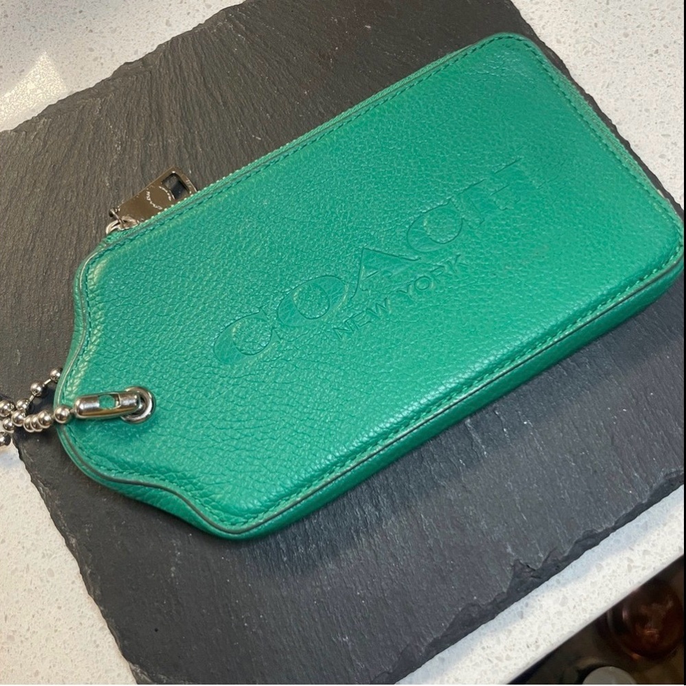 RARE Coach Green Pebbled Leather Zip Wristlet Wallet • Ball Chain Strap - Picture 4 of 9